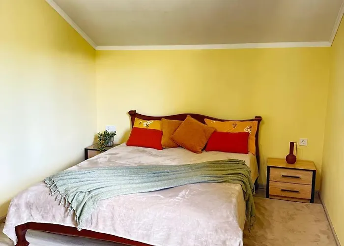 Yellow House 度假居 *