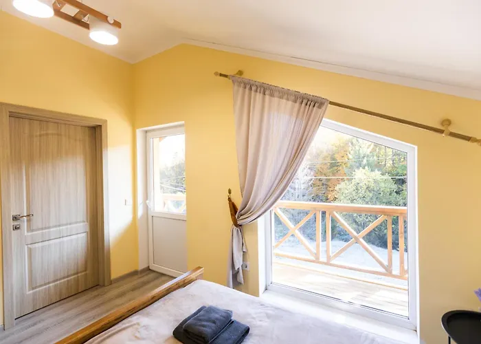 Yellow House Pilipets