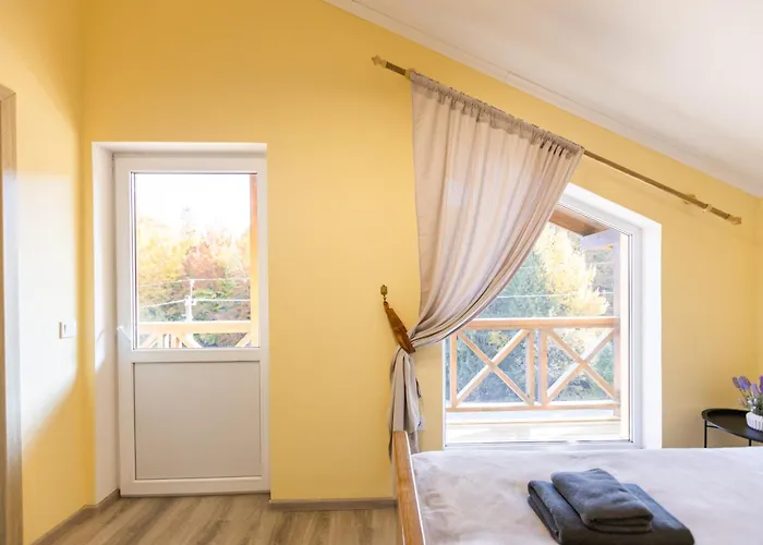 度假居 Yellow House