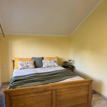 Yellow House בית נופש *
