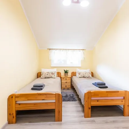 Yellow House 펜션